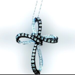 Diamond cross necklace 2 ct.